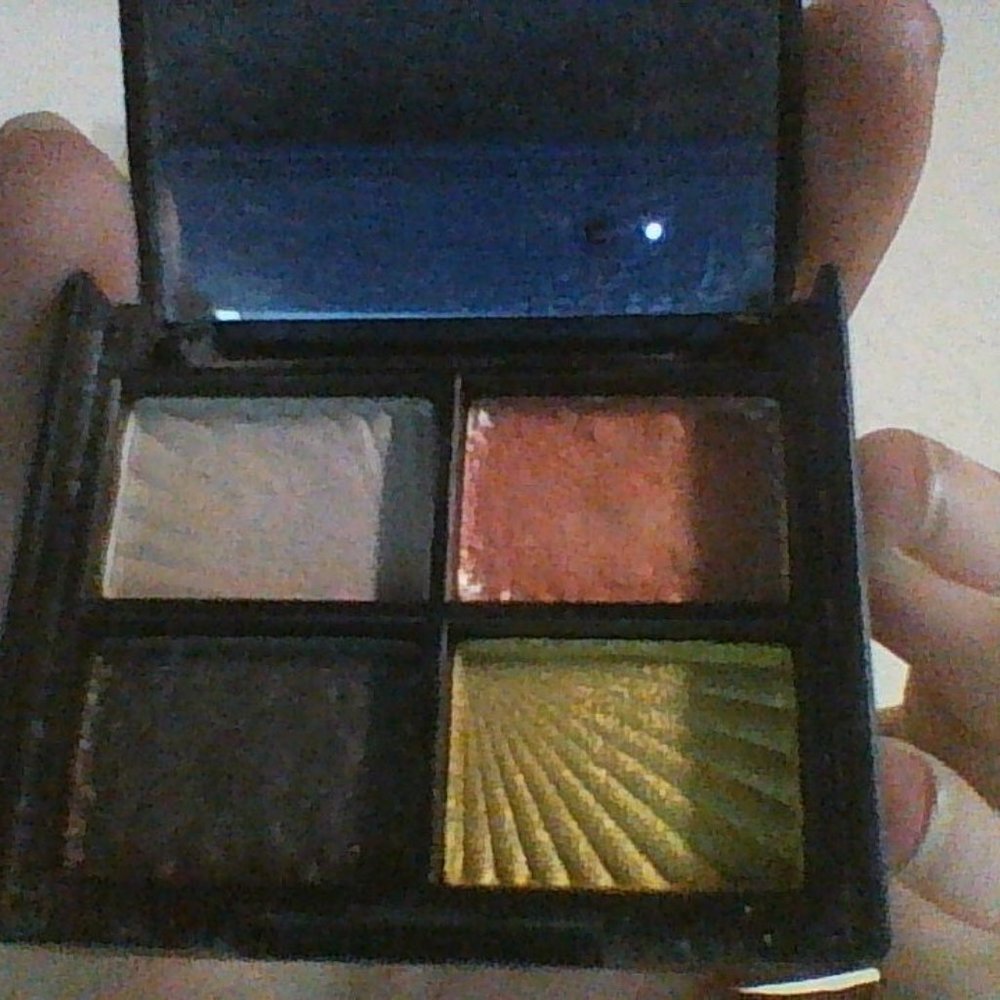 Makeup Bundle - Picture 3 of 5